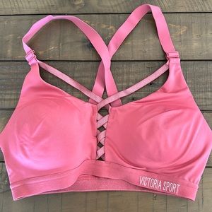 Victoria Secret incredible lightweight  Sports Bra - 34C - SO cute!